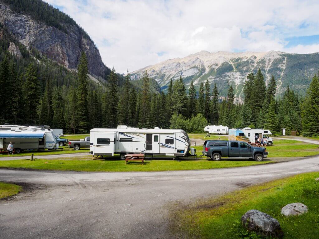 O Stationner Et O Camper En Camping Car Van Ou Fourgon Am Nag